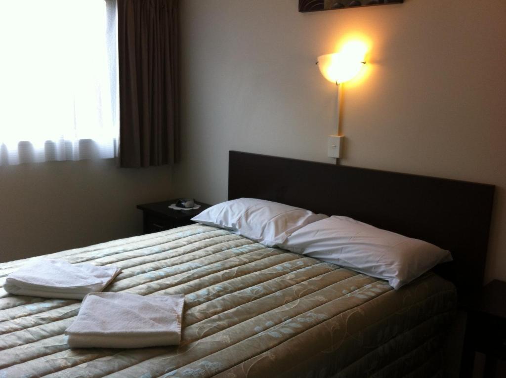 88 Wallace Court Motel Веллингтон Экстерьер фото