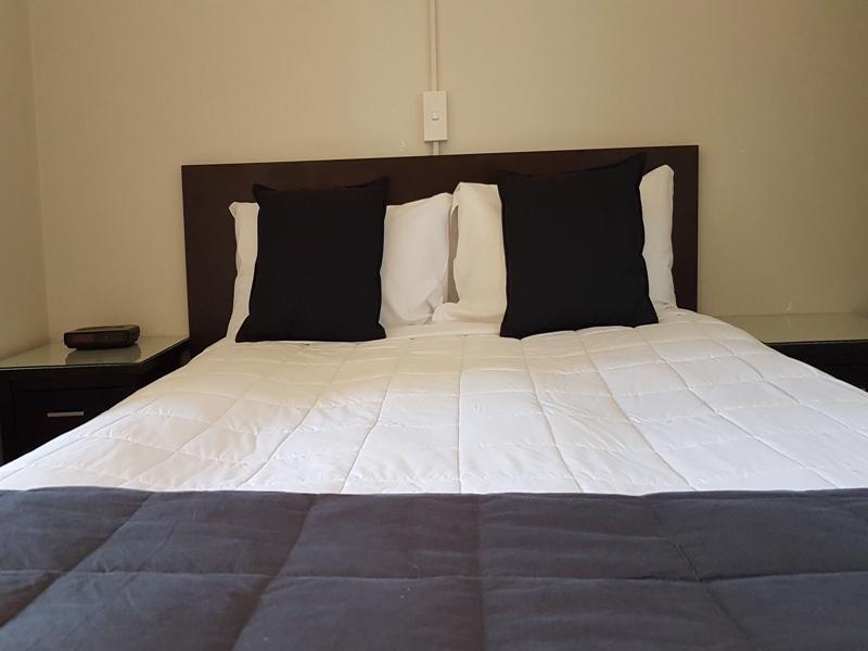 88 Wallace Court Motel Веллингтон Экстерьер фото
